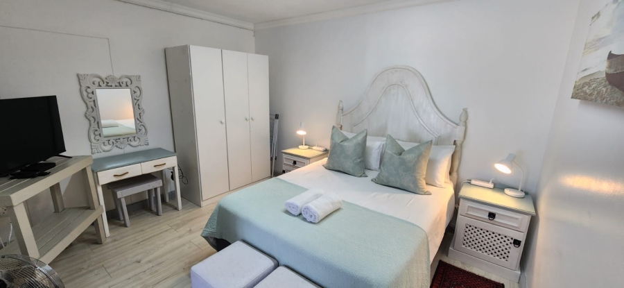 7 Bedroom Property for Sale in Jacobsbaai Western Cape